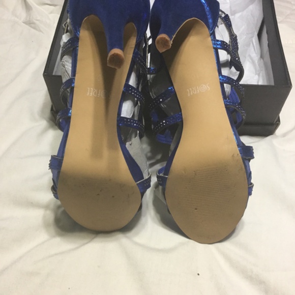 Shoes - Picture 4 of 8